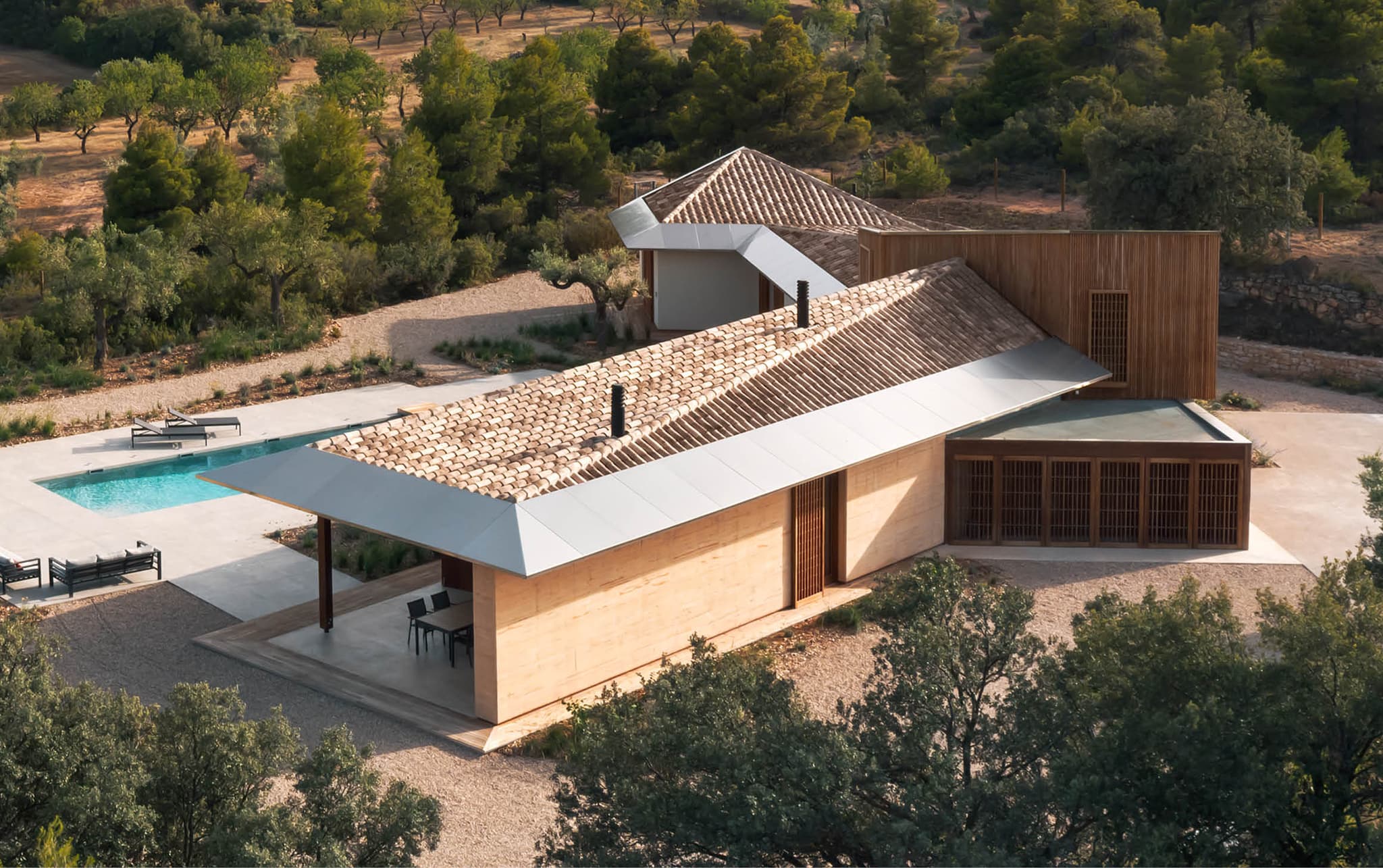 Casa de Tierra Apisonada (Rammed Earth House)